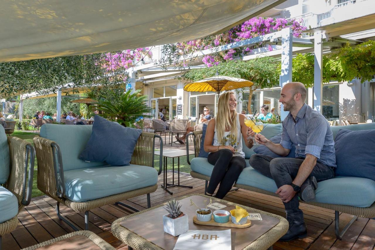 Hotel Baia Azzurra - Lake Front Torbole Sul Garda Luaran gambar